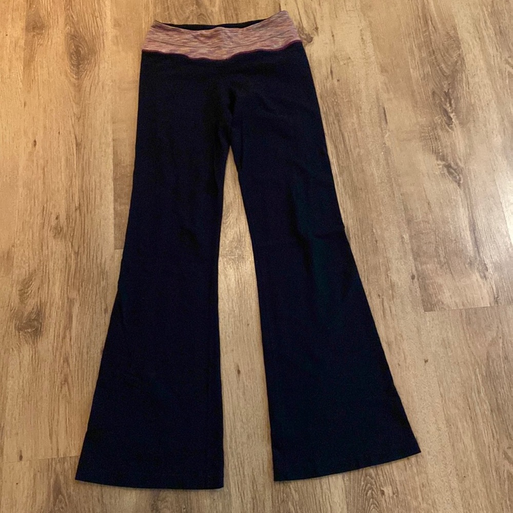 Grove top lululemon pants